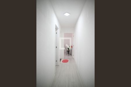 Corredor de apartamento à venda com 2 quartos, 44m² em Parque Bristol, São Paulo