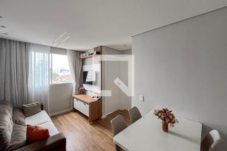 Sala de apartamento para alugar com 2 quartos, 42m² em Parque Bristol, São Paulo