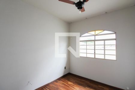 Quarto 2 de apartamento para alugar com 2 quartos, 70m² em Ouro Preto, Belo Horizonte