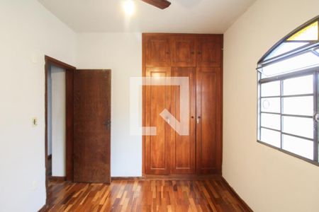 Quarto 1 de apartamento para alugar com 2 quartos, 70m² em Ouro Preto, Belo Horizonte