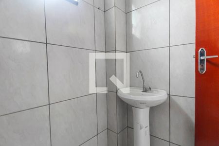 Banheiro de casa para alugar com 1 quarto, 90m² em Jardim Santa Teresinha, São Paulo