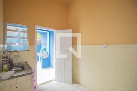 Cozinha de casa para alugar com 1 quarto, 43m² em Mutua, São Gonçalo