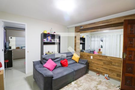 Casa à venda com 4 quartos, 260m² em Jardim Mirante, São Paulo