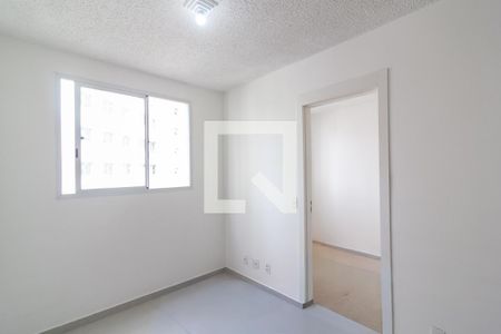 Sala de apartamento para alugar com 2 quartos, 34m² em Jardim Sabara, São Paulo