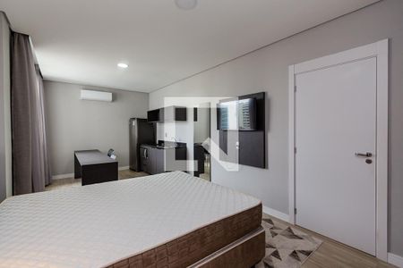 Sala/Quarto de kitnet/studio para alugar com 1 quarto, 30m² em Centro Histórico, Porto Alegre