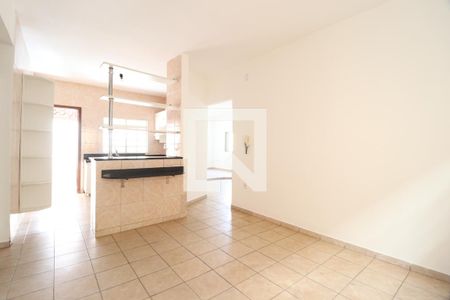 Sala de Jantar de casa para alugar com 3 quartos, 154m² em Jardim Patricia, Uberlândia