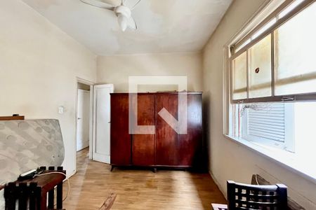 Quarto 1 de apartamento à venda com 3 quartos, 100m² em Leblon, Rio de Janeiro