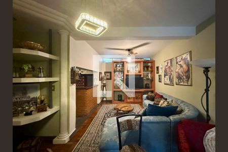 Sala  de casa à venda com 4 quartos, 160m² em Campo Belo, São Paulo