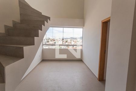 Sala 1 de apartamento para alugar com 2 quartos, 130m² em Floresta, Belo Horizonte