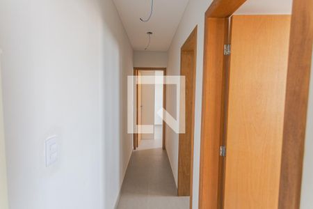 Corredor de apartamento para alugar com 2 quartos, 130m² em Floresta, Belo Horizonte