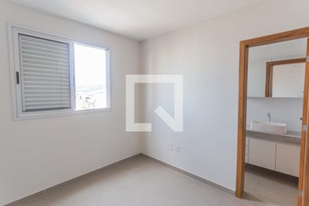 Suíte de apartamento para alugar com 2 quartos, 130m² em Floresta, Belo Horizonte