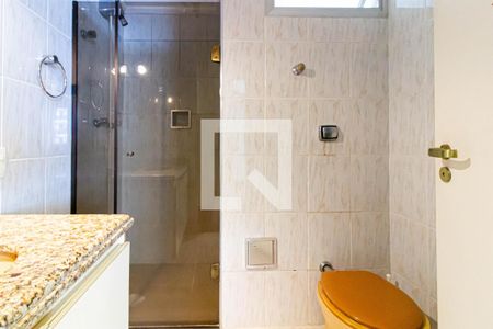 Banheiro de apartamento à venda com 3 quartos, 80m² em Pompeia, São Paulo