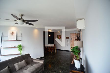 Sala de apartamento para alugar com 2 quartos, 90m² em Barra da Tijuca, Rio de Janeiro