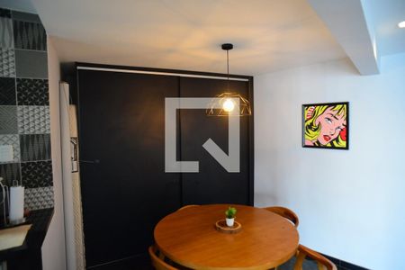 Sala de apartamento para alugar com 2 quartos, 90m² em Barra da Tijuca, Rio de Janeiro