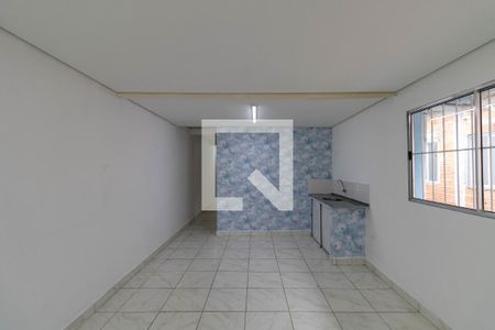 Sala e Cozinha de casa para alugar com 2 quartos, 89m² em Vila Jacuí, São Paulo