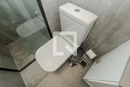 Banheiro de kitnet/studio para alugar com 1 quarto, 27m² em Bela Vista, São Paulo