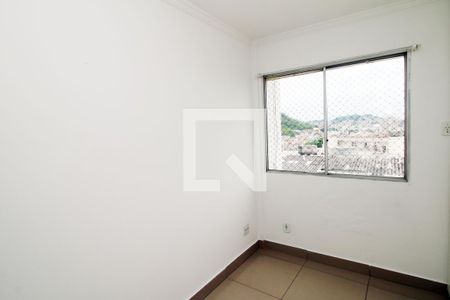 Quarto 1 de apartamento para alugar com 2 quartos, 45m² em Olaria, Rio de Janeiro