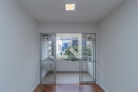 Apartamento à venda com 3 quartos, 90m² em Santa Efigênia, Belo Horizonte