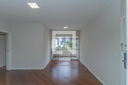 Apartamento à venda com 3 quartos, 90m² em Santa Efigênia, Belo Horizonte