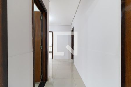 Corredor de casa para alugar com 2 quartos, 97m² em Vila Santa Teresa (zona Sul), São Paulo