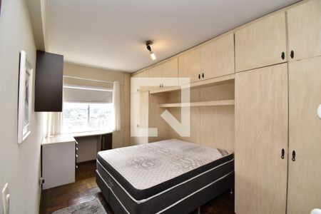Quarto 1 de apartamento para alugar com 3 quartos, 100m² em Centro, Curitiba