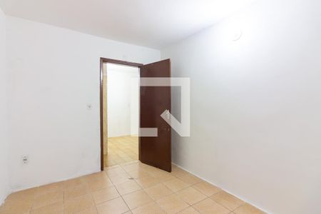 Quarto  de casa para alugar com 2 quartos, 75m² em São Pedro, Osasco