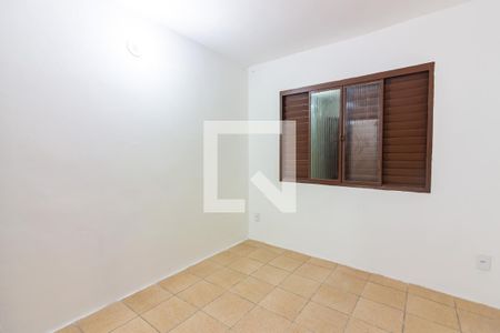 Quarto  de casa para alugar com 2 quartos, 75m² em São Pedro, Osasco