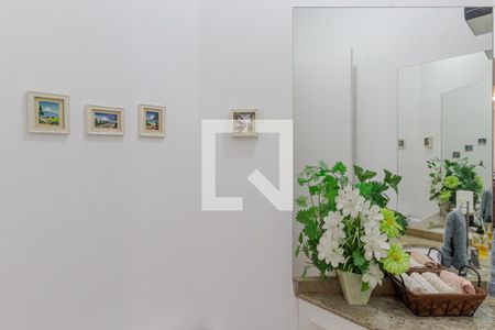 Lavabo de apartamento para alugar com 3 quartos, 127m² em Moema, São Paulo