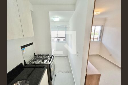 Sala/Cozinha de apartamento para alugar com 1 quarto, 38m² em Vila Mazzei, São Paulo