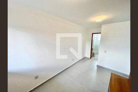 Sala/Cozinha de apartamento para alugar com 1 quarto, 38m² em Vila Mazzei, São Paulo