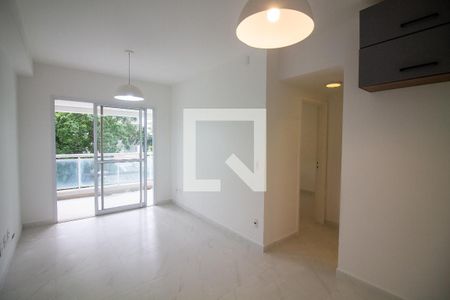 Sala de apartamento para alugar com 1 quarto, 55m² em Jardim Santo Amaro, São Paulo