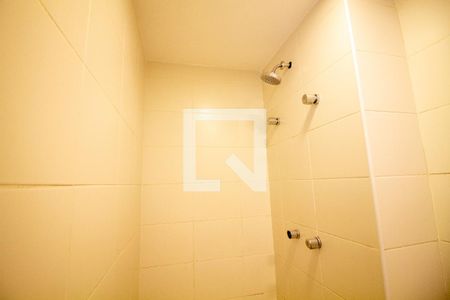 Banheiro de apartamento para alugar com 1 quarto, 55m² em Jardim Santo Amaro, São Paulo