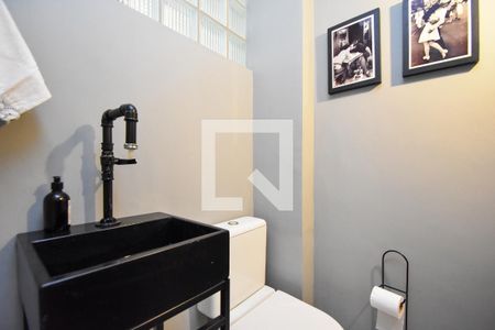 lavabo de apartamento para alugar com 1 quarto, 55m² em Sumarezinho, São Paulo