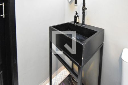 lavabo de apartamento para alugar com 1 quarto, 55m² em Sumarezinho, São Paulo