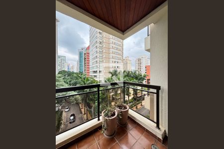 Varanda de apartamento para alugar com 1 quarto, 40m² em Itaim Bibi, São Paulo