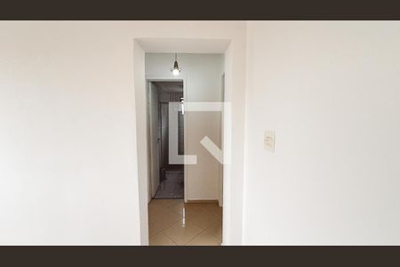 Corredor de apartamento para alugar com 2 quartos, 57m² em Vila Ester (zona Norte), São Paulo