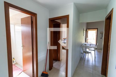 Corredor de casa à venda com 3 quartos, 100m² em Vila Nova, Porto Alegre