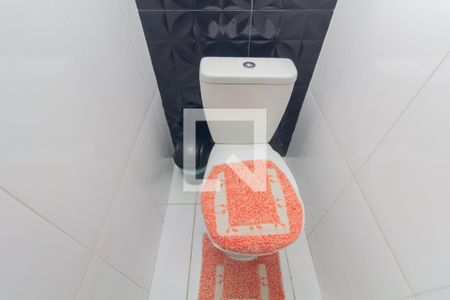 Lavabo de casa de condomínio para alugar com 2 quartos, 52m² em Vila Cosmopolita, São Paulo