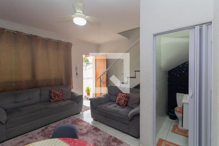 Sala de casa de condomínio para alugar com 2 quartos, 52m² em Vila Cosmopolita, São Paulo