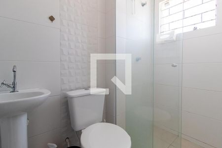 Banheiro de apartamento para alugar com 1 quarto, 30m² em Cajuru, Curitiba