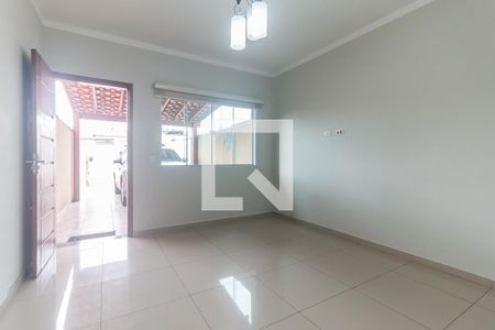 Sala de casa para alugar com 2 quartos, 80m² em Jardim Santa Teresa, Mogi das Cruzes