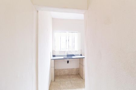 Cozinha e area de serviço de casa para alugar com 1 quarto, 36m² em Cipava, Osasco