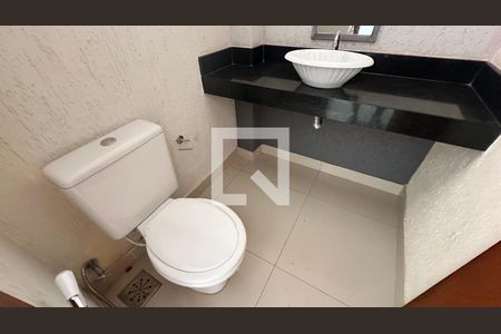 Lavabo  de casa para alugar com 3 quartos, 200m² em Vargem Grande, Rio de Janeiro