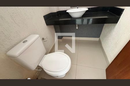 Lavabo  de casa para alugar com 3 quartos, 200m² em Vargem Grande, Rio de Janeiro