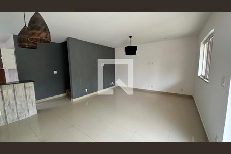 Sala de casa para alugar com 3 quartos, 200m² em Vargem Grande, Rio de Janeiro
