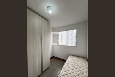 Quarto 2 de apartamento para alugar com 2 quartos, 45m² em Parque Bristol, São Paulo