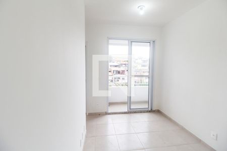 Sala  de apartamento para alugar com 2 quartos, 43m² em Jardim Planalto, Carapicuíba