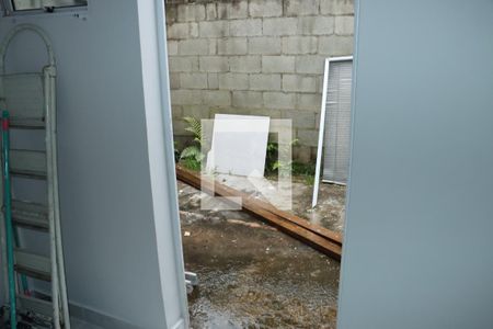 Casa de Condomínio para alugar com 2 quartos, 50m² em Chácara Tropical (caucaia do Alto), Cotia