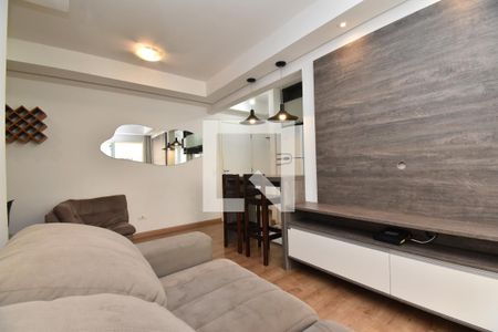 Sala de apartamento para alugar com 2 quartos, 54m² em Bacacheri, Curitiba