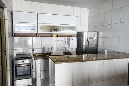 Casa para alugar com 2 quartos, 270m² em Cosmos, Rio de Janeiro